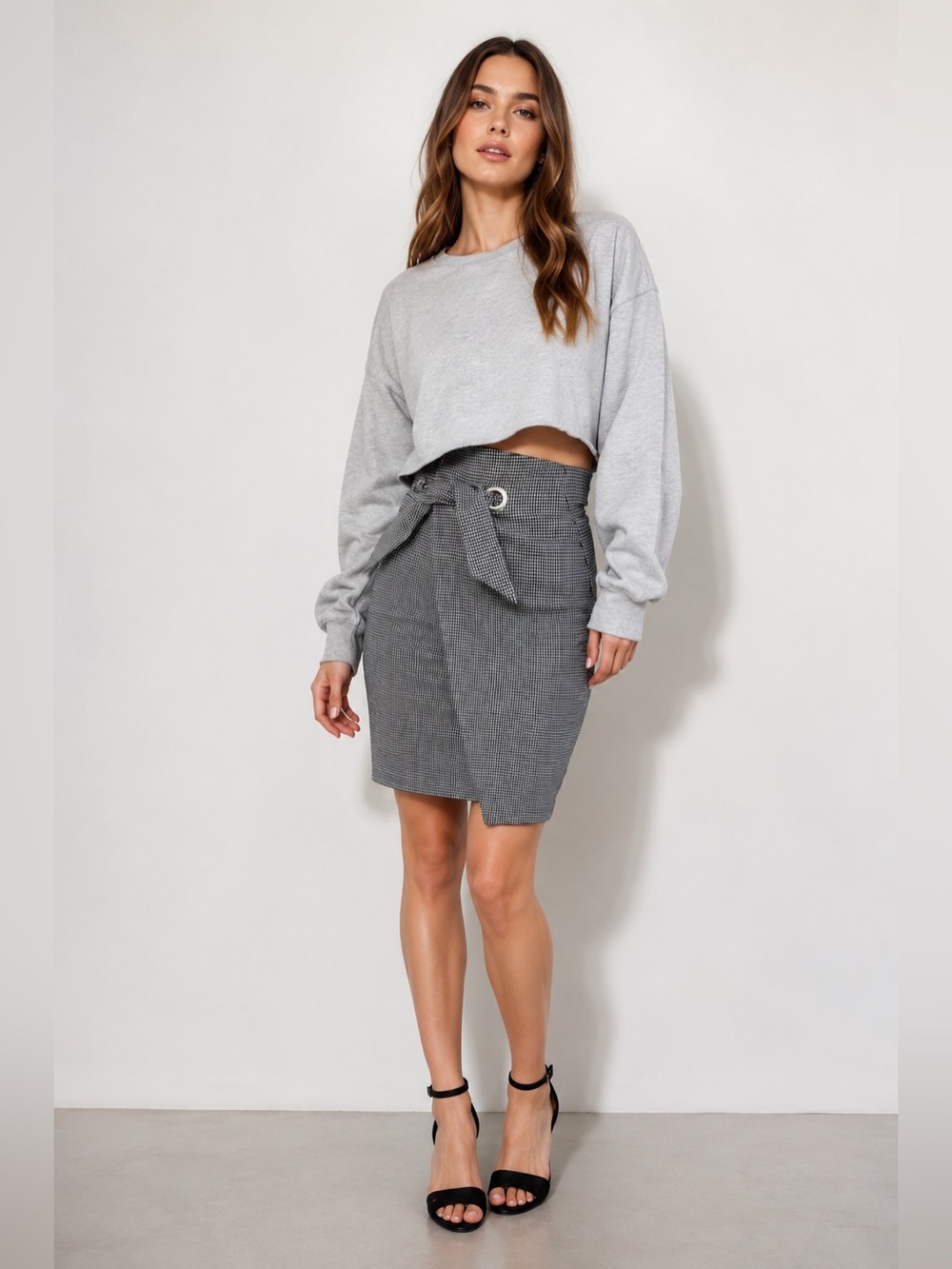 H&M Black & White Houndstooth Mini Skirt | 2 | Tailored Fitted Silhouette